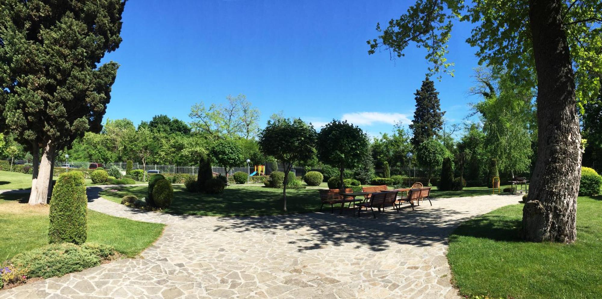 Varna Garden View Apartment Kültér fotó