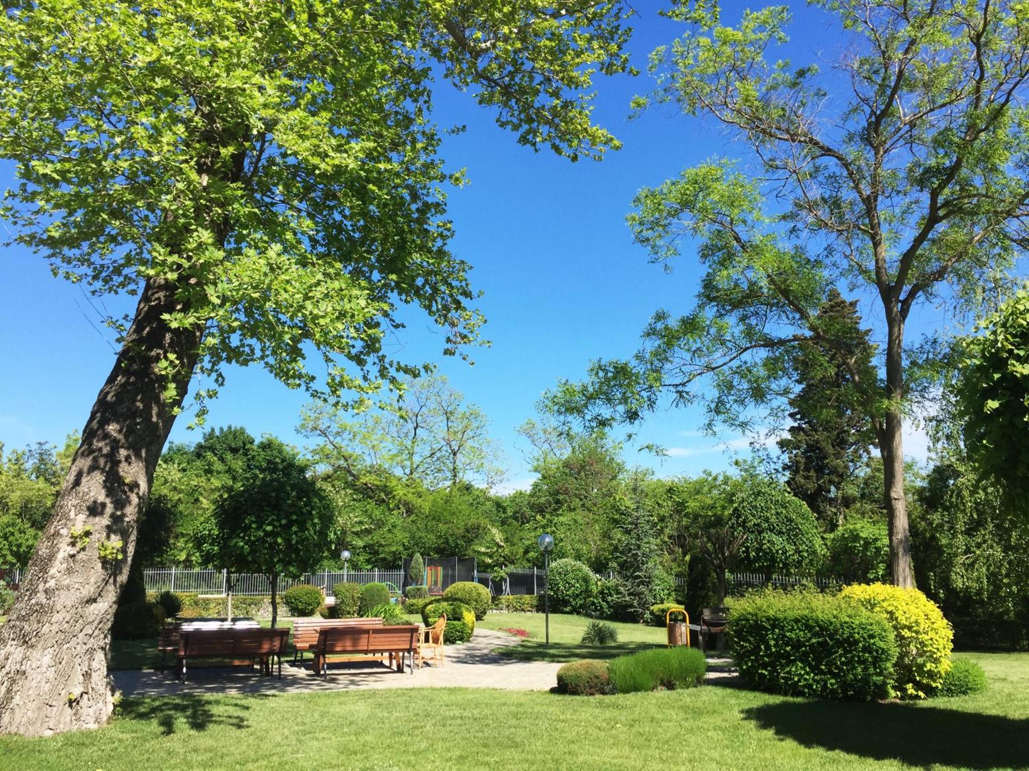 Varna Garden View Apartment Kültér fotó